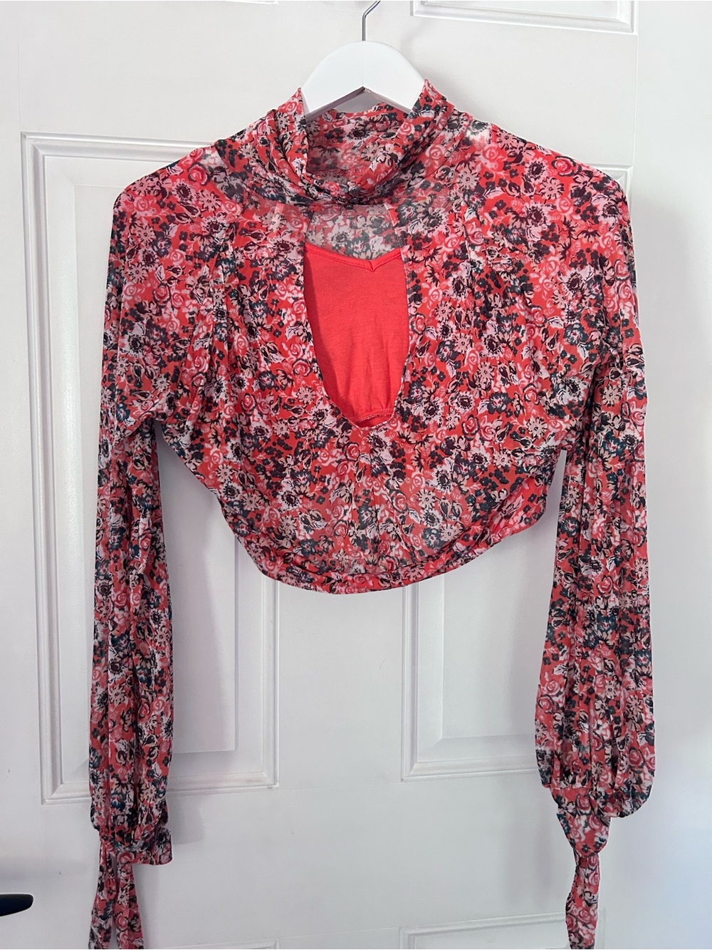 Women's Red Floral Cutout Long-Sleeve Top